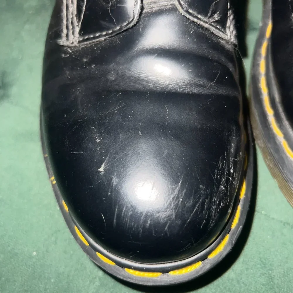 Doc Martens 1460 Lace Up Combat Boots in Black Smooth Leather, Size 8 - Picture 9 of 10